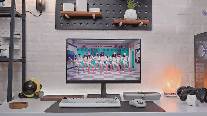 Обзор Lenovo L22i-30 — минималистская работа с домашнего монитора!