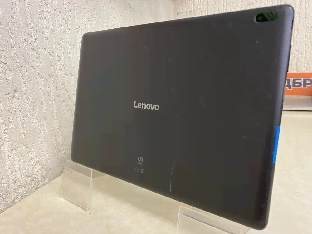 Планшет Lenovo TB-7104I